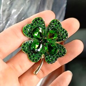 Beautiful Irish Clover Brooch